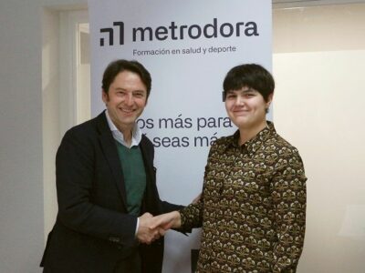 Metrodora y AEEE firman un acuerdo de colaboración que incluye formación y promoción de la investigación