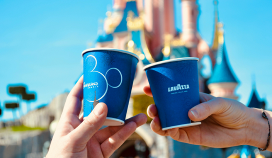 El Grupo Lavazza, café oficial de Disneyland París, sortea en España cuatro viajes al complejo para conmemorar su 30 aniversario