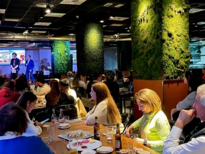 Centraldereservas.com celebra la «Travel Night» con la presencia del escritor Defreds y su CEO Ricardo Buil