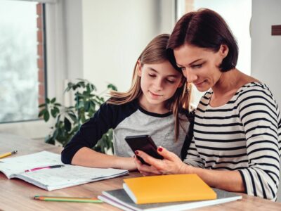 En verano aumenta un 66% el uso de aplicaciones educativas: ¿Qué beneficios tienen para los menores?