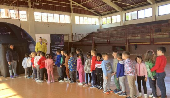 ADEL acerca la Astronomía a los colegios de la Sierra Norte