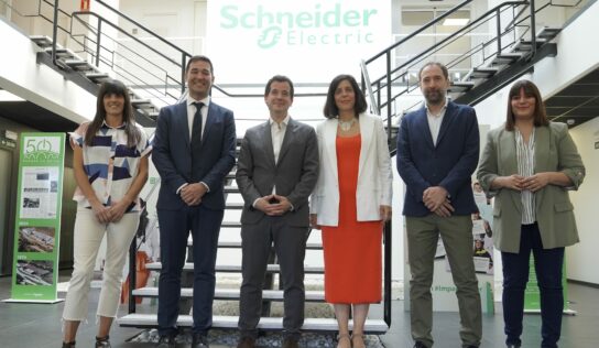 El centro de producción de Schneider Electric en Puente la Reina consigue ser Fábrica Cero CO2