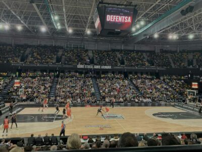 El Banco de Ayudas Técnicas lleva su causa social a la cancha del Bilbao Basket