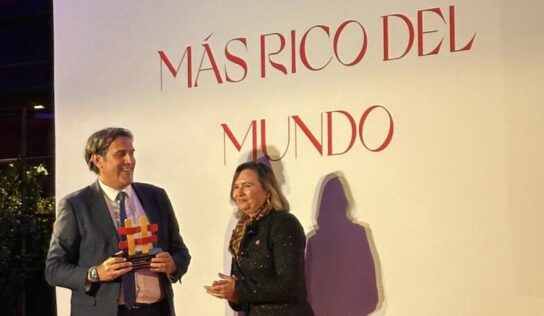 Pesca España celebra su segundo aniversario recibiendo el Premio Alimentos de España